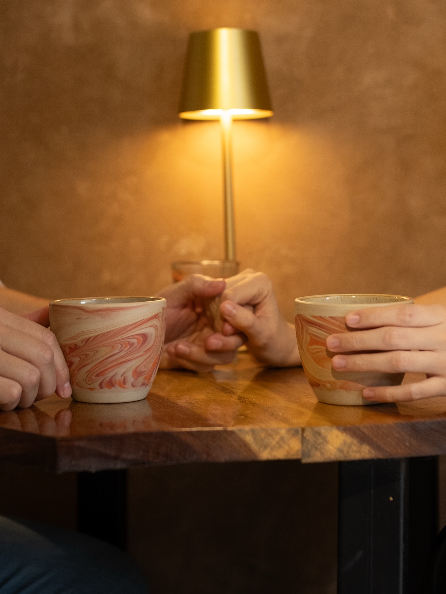 Café sirviéndose